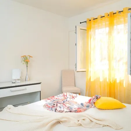 Apartments Lucic Hvar Town Exterior photo