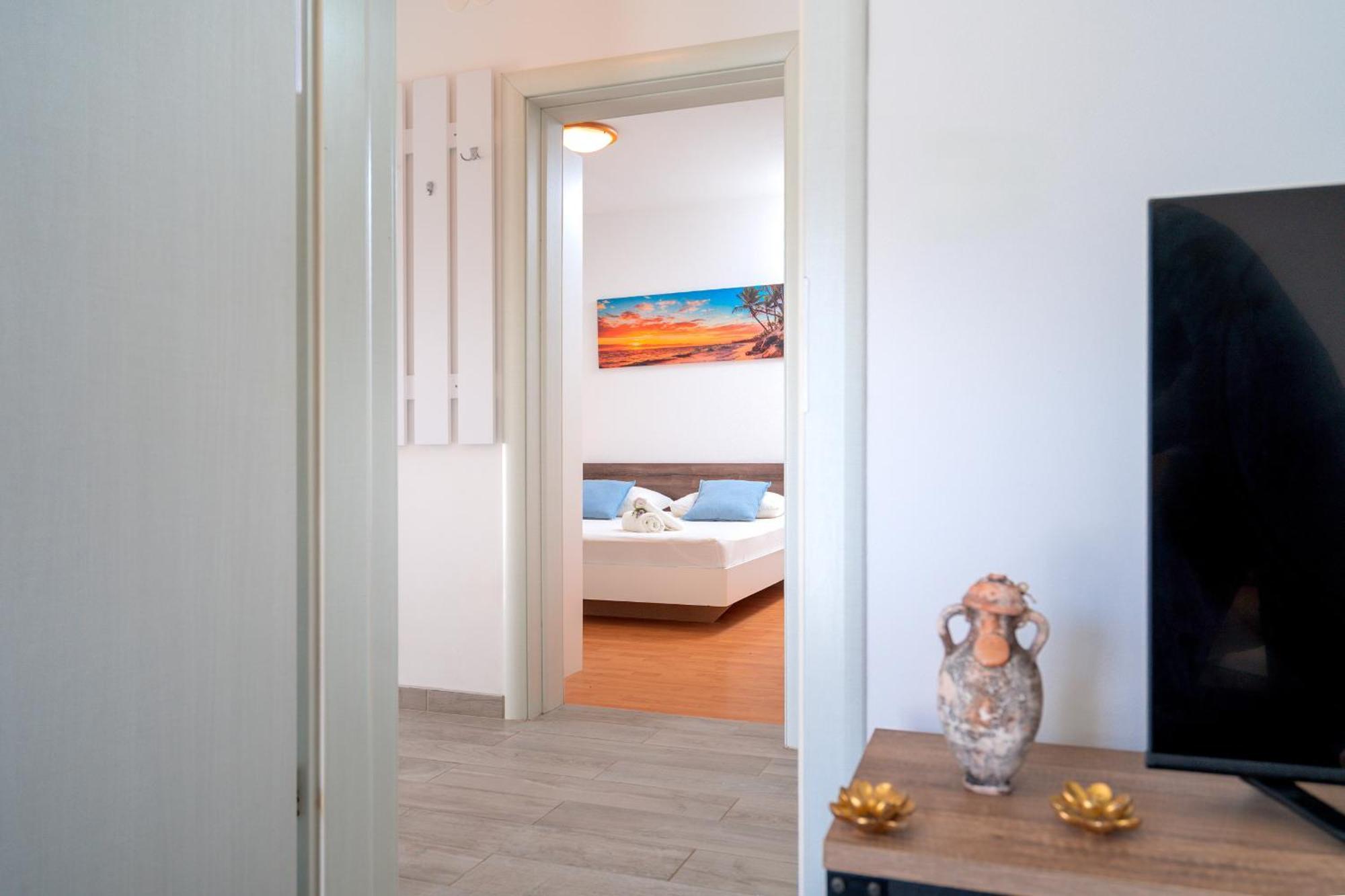 Lucic Apartament *